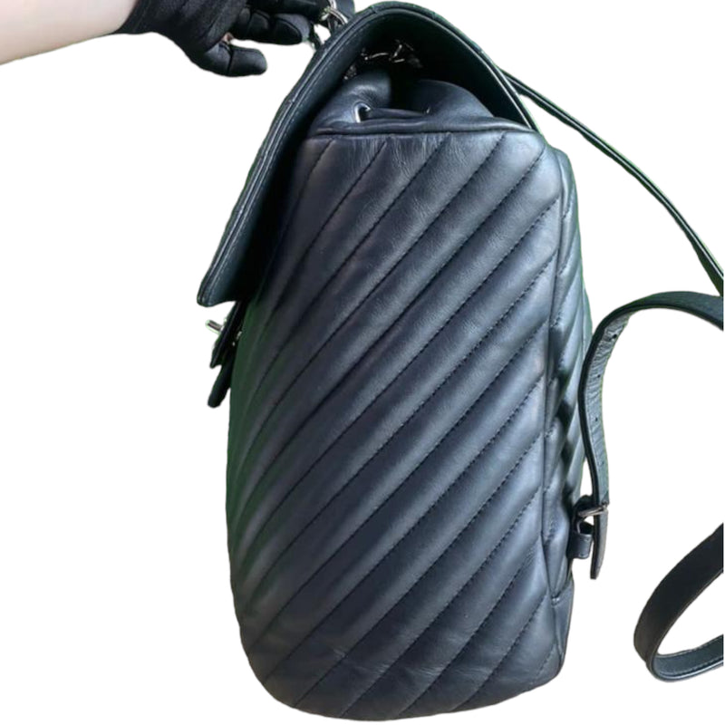 Medium Urban Spirit Backpack Chevron Lambskin Black SHW