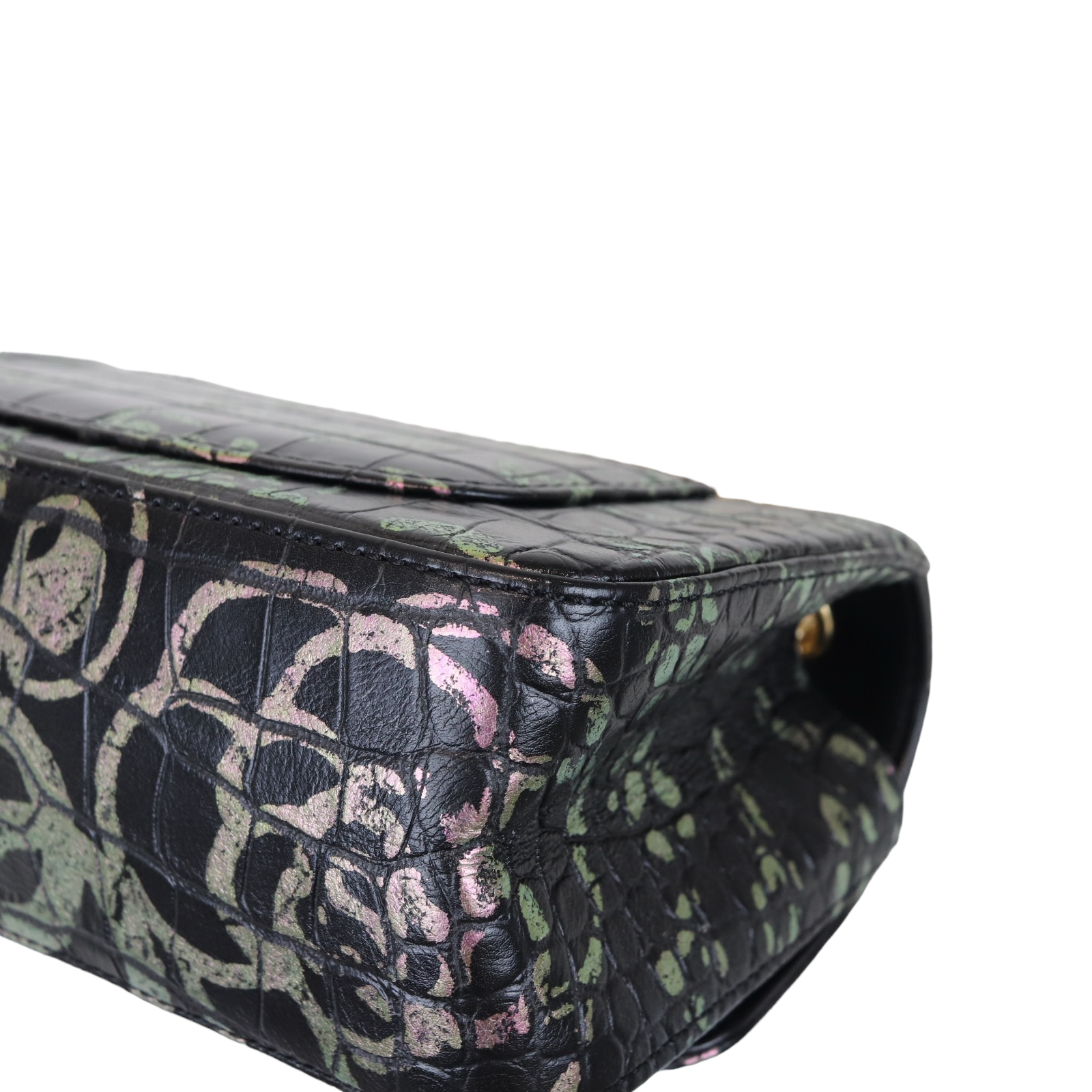 Chanel 19A Graffiti Croc Embossed Mini 2.55 Reissue GHW – Bag Religion