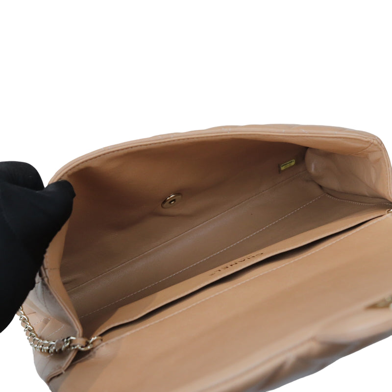 Timeless Clutch in Lambskin Leather Caramel LGHW