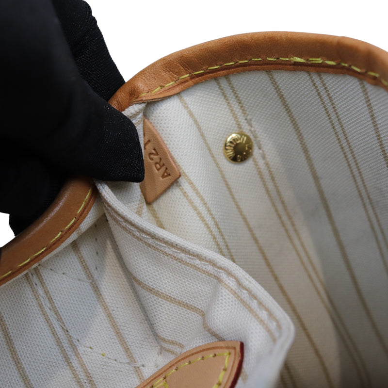Neverfull PM Damier Azure Canvas White GHW