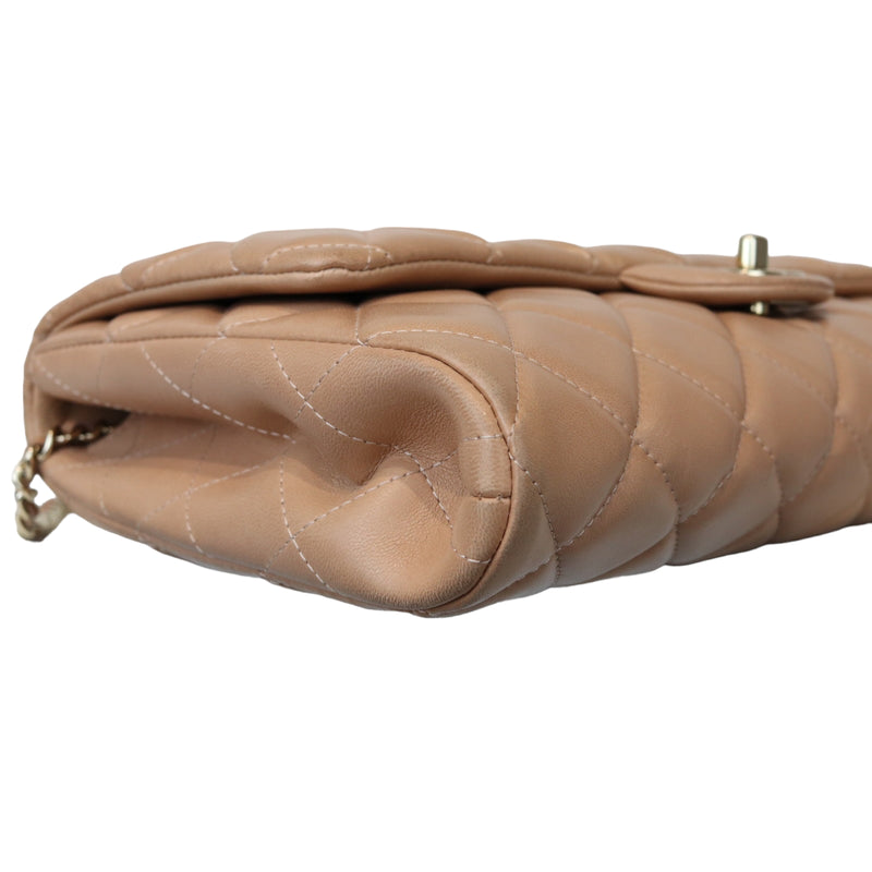 Timeless Clutch in Lambskin Leather Caramel LGHW