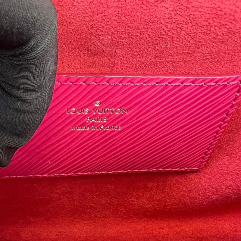Twist Lock Epi Leather MM Pink GHW