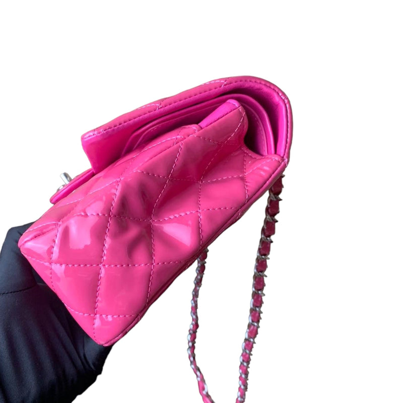 Classic Flap Medium Patent Quilted Pink SHW