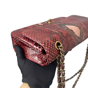 Classic Flap Medium Python Red GHW