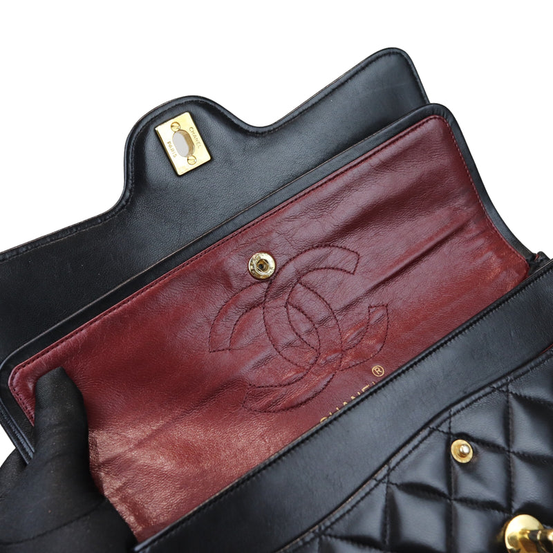 Medium Flap Lambskin Black GHW