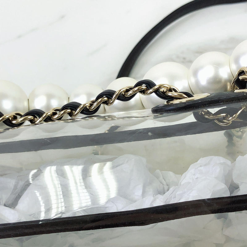 Coco "Sand by the Sea" Runway Pearl Handle Black PVC