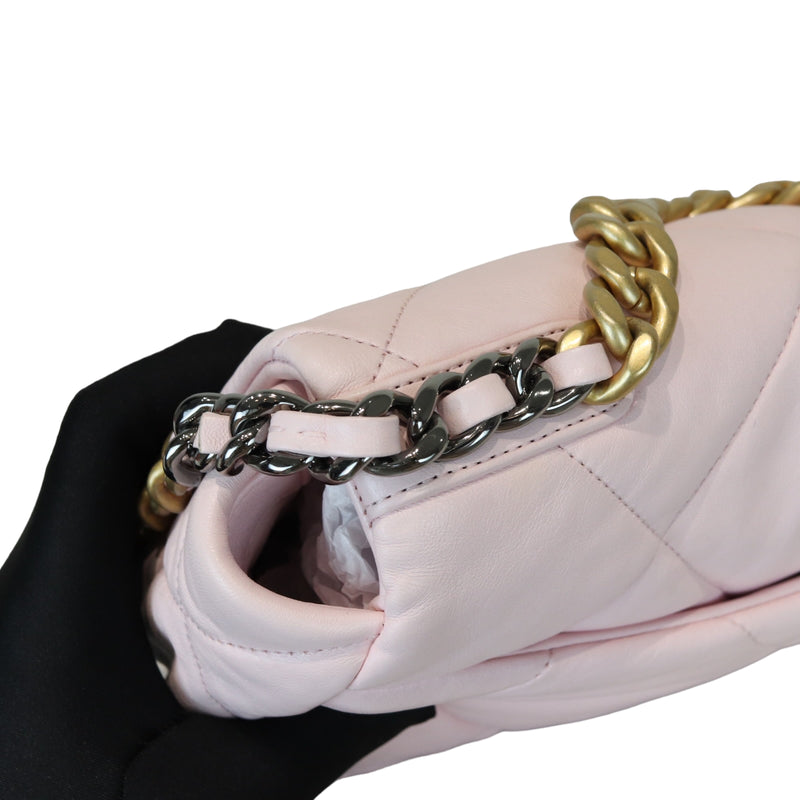 Gorgeous CHANEL Pink Lambskin Vanity Case Crossbody Bag Fancy Logo Style  #AP2728