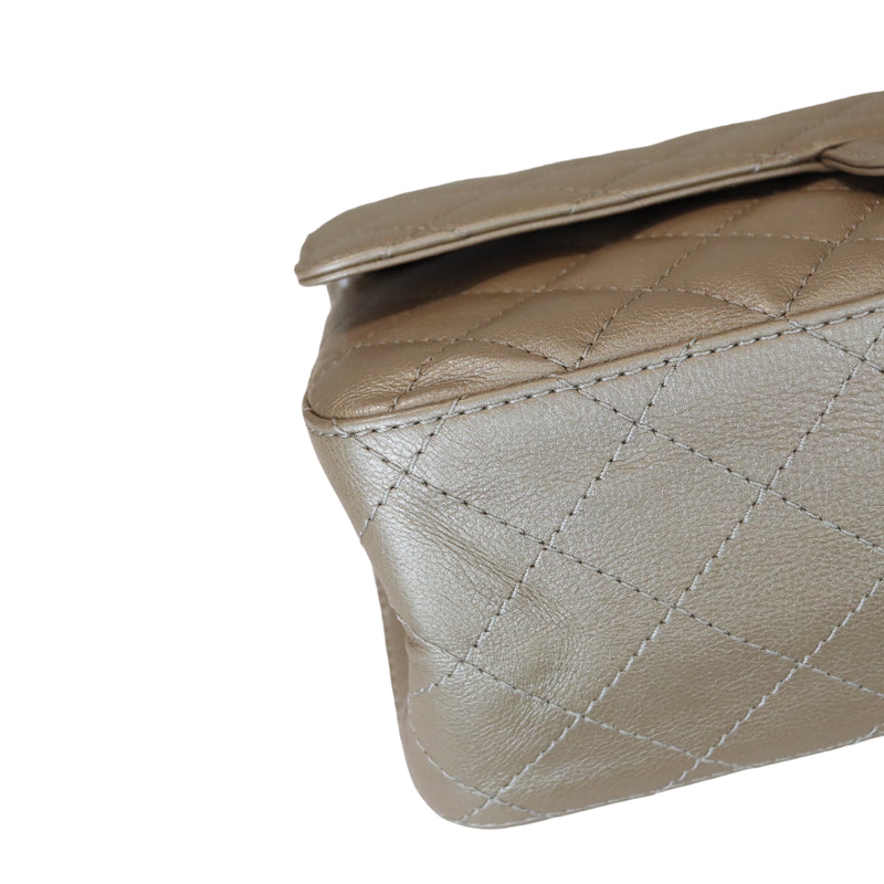 Reissue Medium 226 Iridescent Taupe-Beige GHW