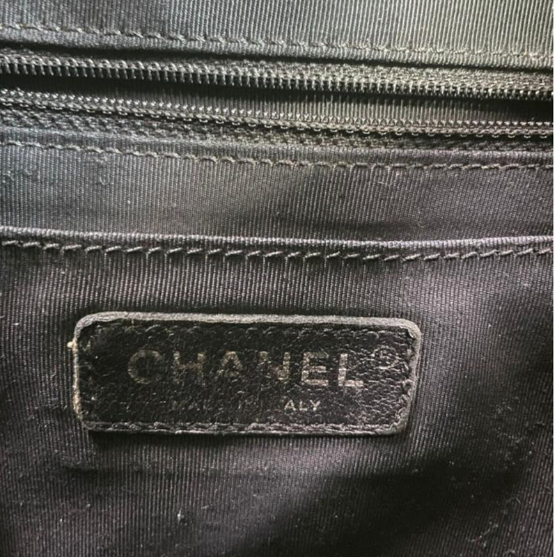 Medium Urban Spirit Backpack Chevron Lambskin Black SHW