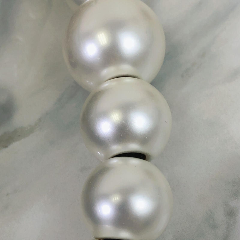 Coco "Sand by the Sea" Runway Pearl Handle Black PVC
