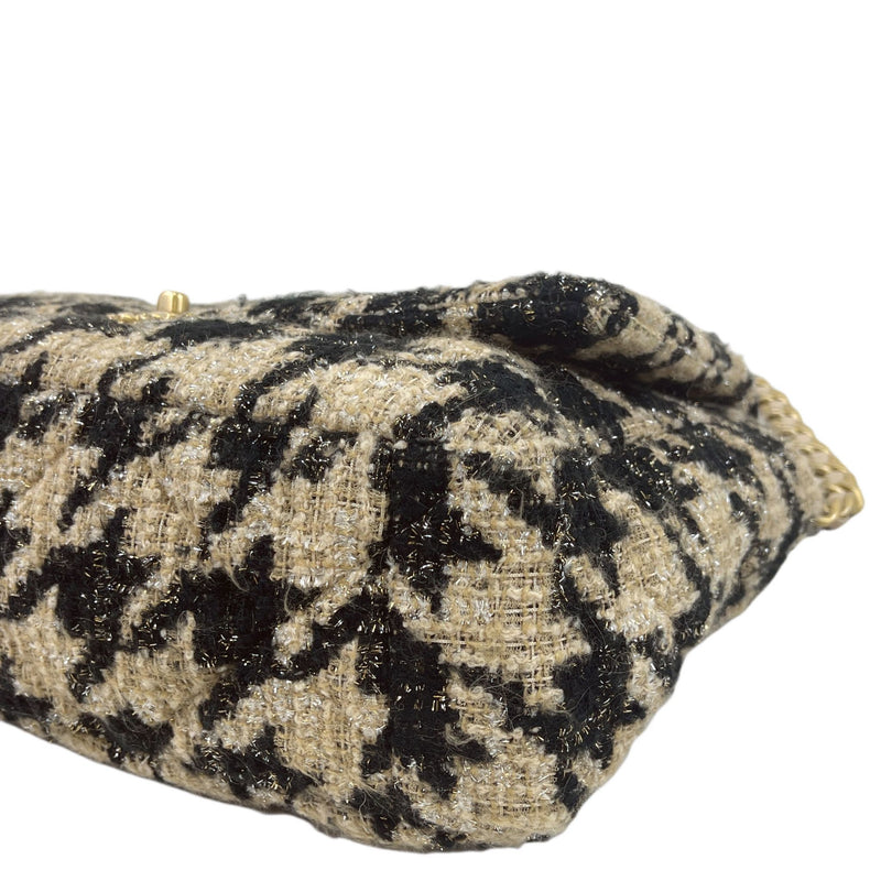 Maxi Chanel 19 Houndstooth Tweed 19K Beige Black
