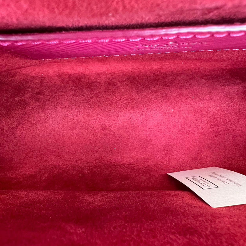Twist Lock Epi Leather MM Pink GHW