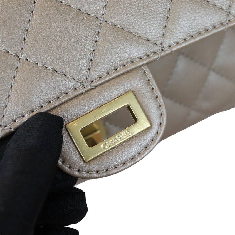 Reissue Medium 226 Iridescent Taupe-Beige GHW