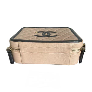 CC Medium Caviar Quilted Vanity Case Beige GHW