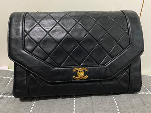Classic Medium Diana Flap in Black Lambskin GHW