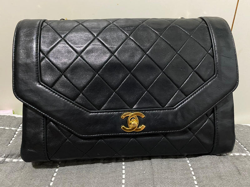 Classic Medium Diana Flap in Black Lambskin GHW