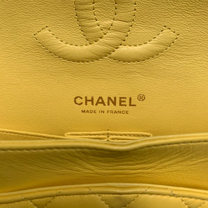 Classic Flap Medium Lambskin with Light GHW