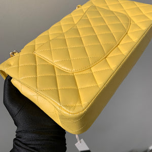 Classic Flap Medium Lambskin with Light GHW
