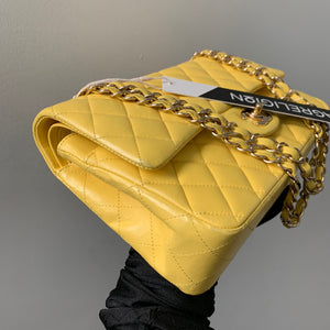Classic Flap Medium Lambskin with Light GHW