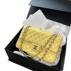 Classic Flap Medium Lambskin with Light GHW
