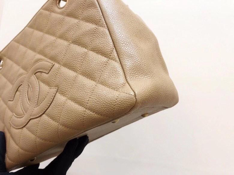 Petite Timeless tote in Beige Caviar with GHW