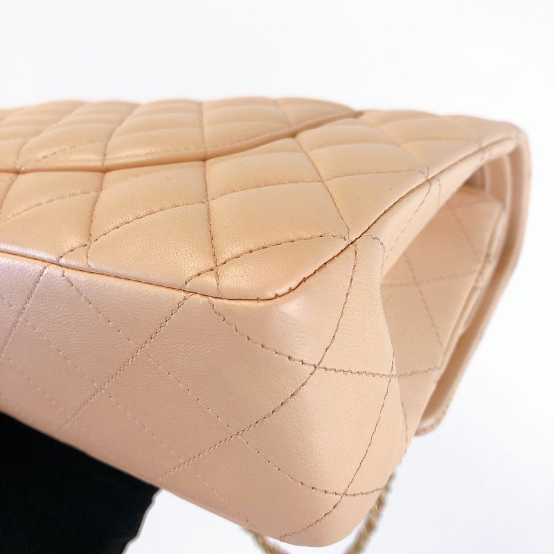 Classic Flap Medium Lambskin Beige GHW