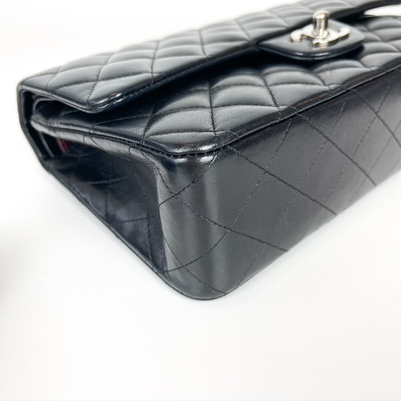 Classic Flap Medium Lambskin Black SHW