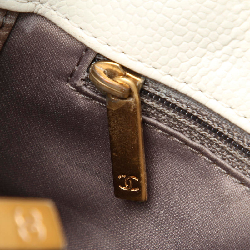 Caviar Grand Shopping Leather Tote Bag