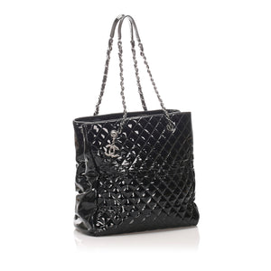 Chanel Matelasse Patent Leather Tote bag Black