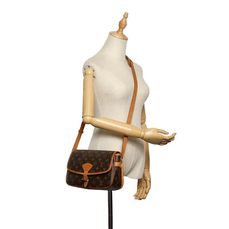 Lv sologne crossbody 2025