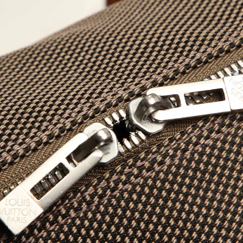 Louis Vuitton Damier Geant Attaquant Brown