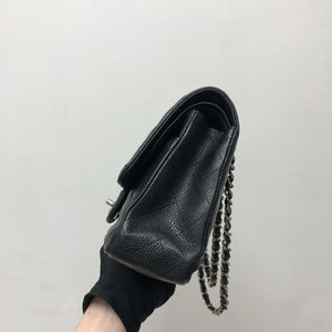 Classic Double Flap Caviar M/L in Black SHW