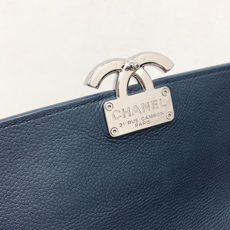 Chanel 22P blue grained lambskin woc with gold hardware