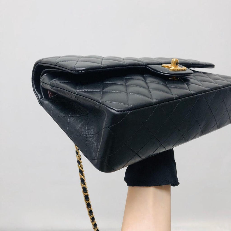Classic Double Flap M/L Lambskin with GHW