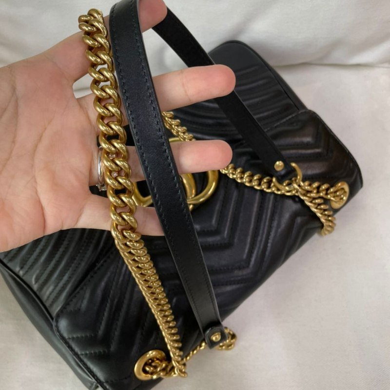 Medium GG Marmont Bag Calfskin Black GHW