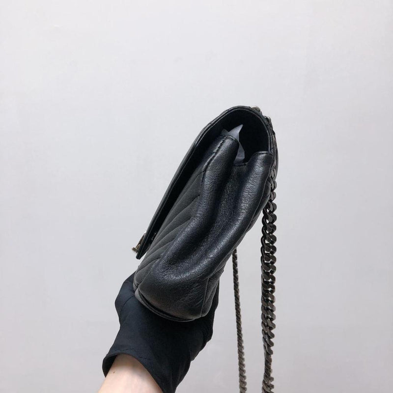 College Medium Black RHW