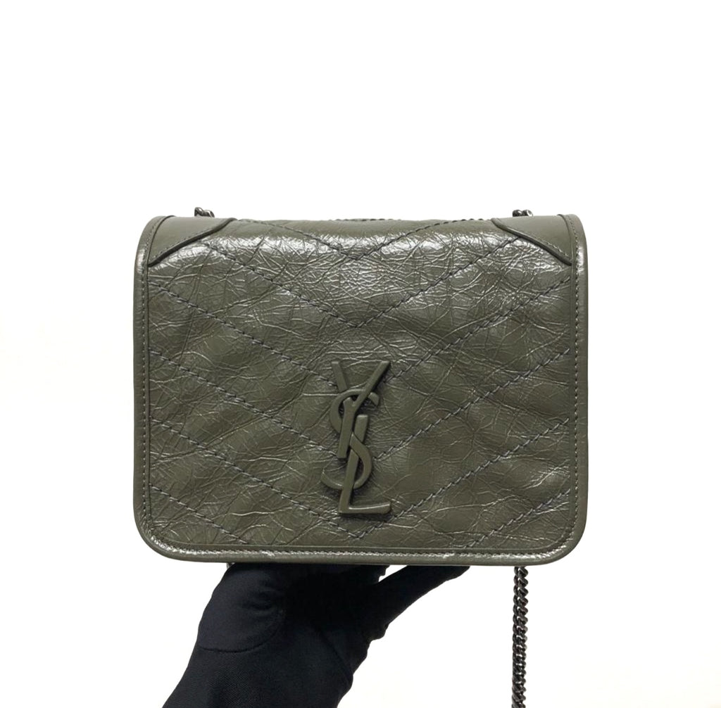 Crinkled Calfskin Matelassé Monogram Niki Wallet On Chain Khaki Militaire