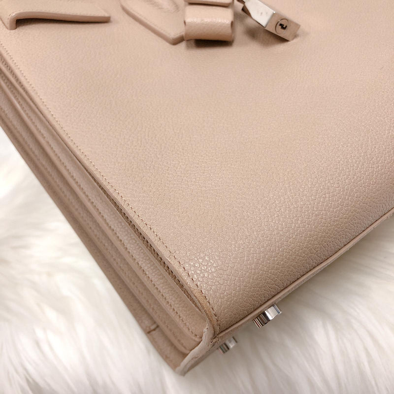 Yves Saint Laurent Classic Small Sac De Jour in Beige Grained Leather