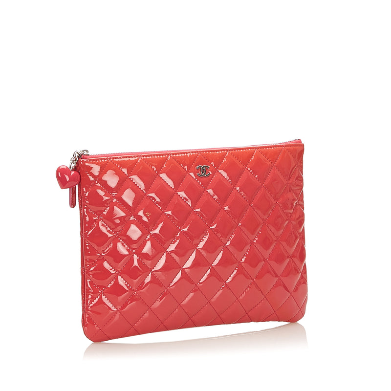 Matelasse CC Patent Leather Clutch Bag Red - Bag Religion