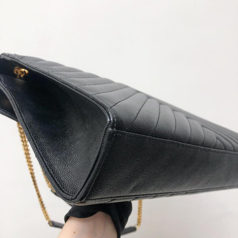 Envelope Large Flap in Chevron Quilted Leather Black