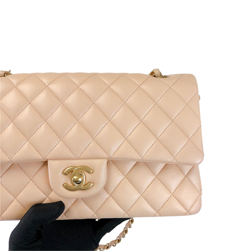 Classic Flap Medium Lambskin Beige GHW