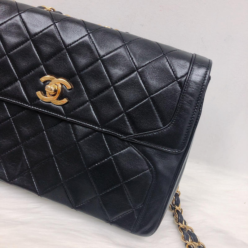 Vintage Rare Flap Bag Quilted Lambskin Medium Black