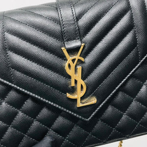 Medium Envelope in Mixed Matelasse Grain de Poudre Embossed Leather