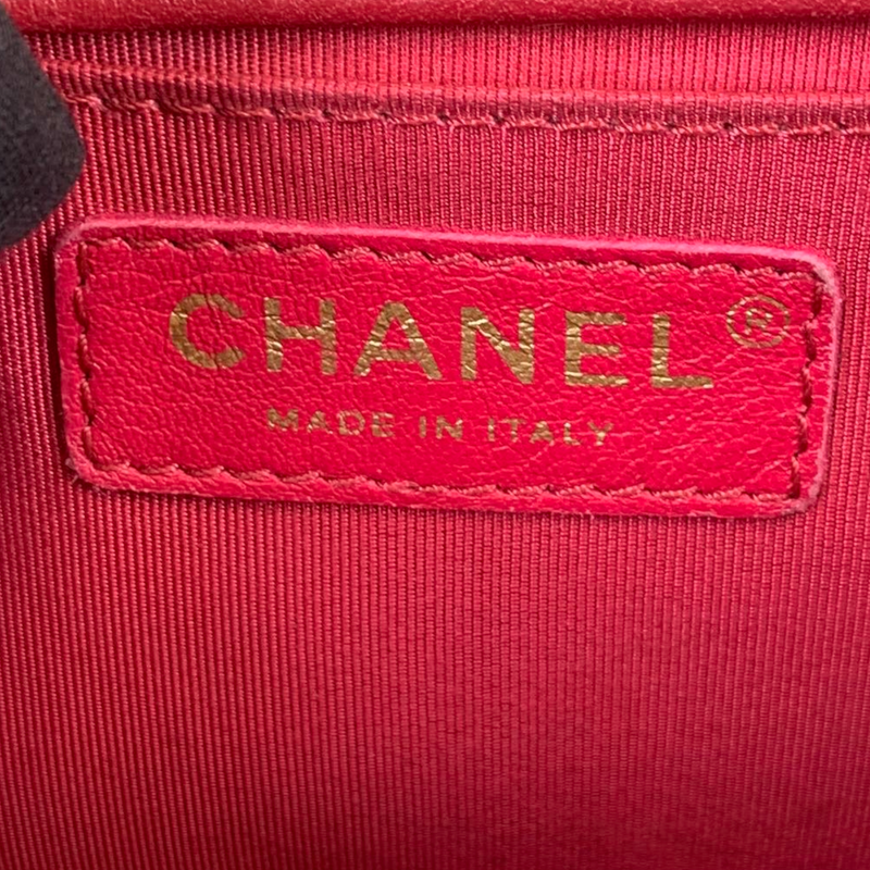 Old Medium Boy Chevron Calfskin Red GHW