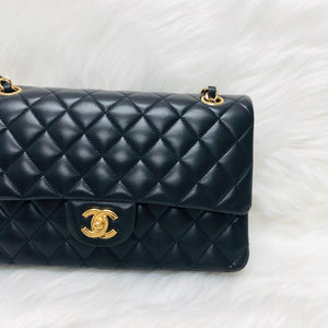 Classic Double Flap M/L Lambskin with GHW