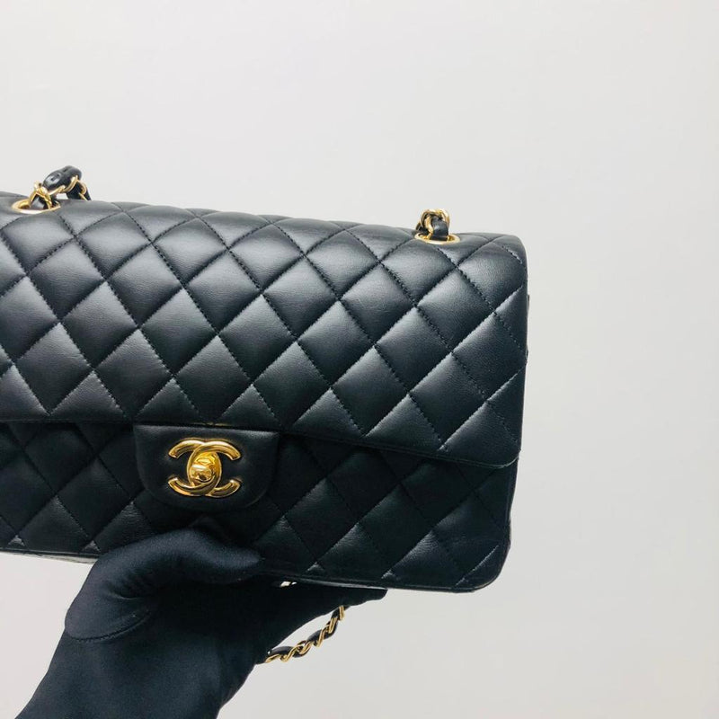Classic Flap Black Medium Lambskin GHW