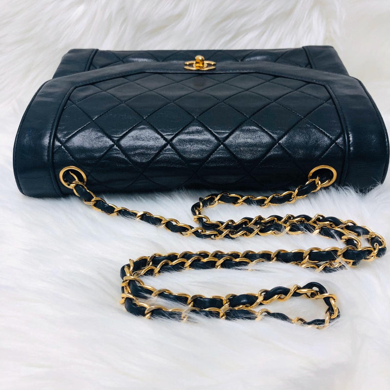 Classic Medium Diana Flap in Black Lambskin GHW