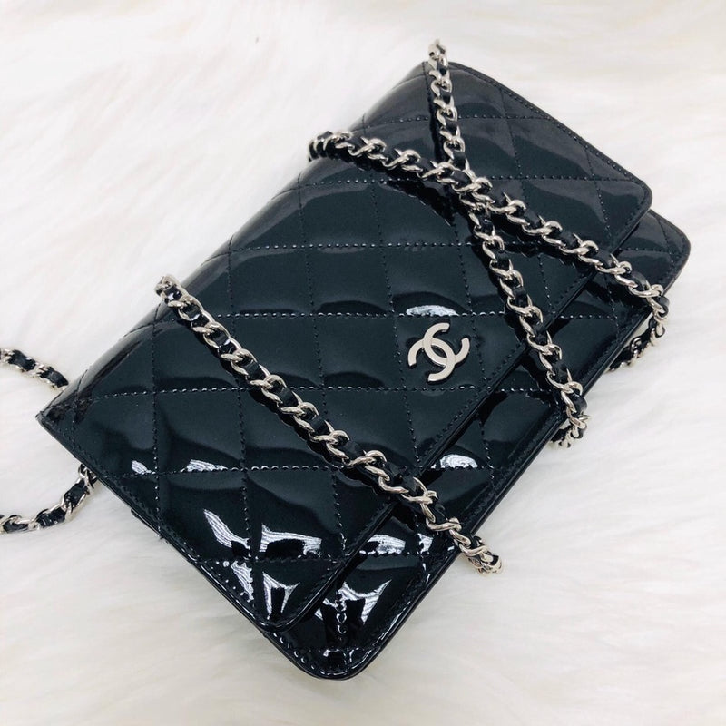 Wallet on Chain WOC with SHW in Black Quilted Patent Leather