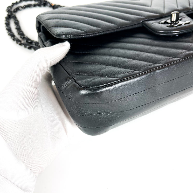 Medium Classic Double Flap So Black Chevron Bag