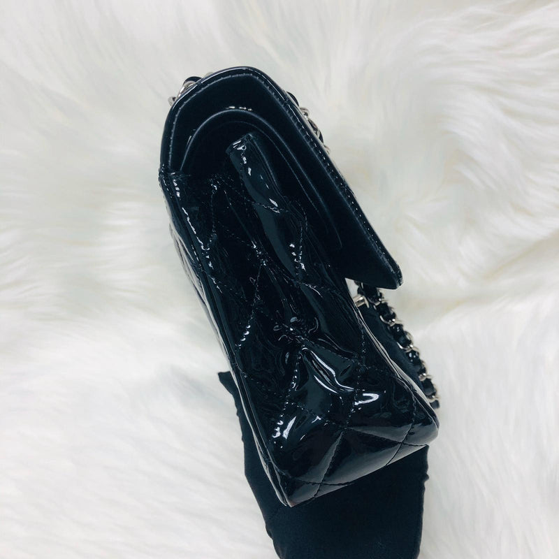 Classic Double Flap Patent Leather M/L SHW Black